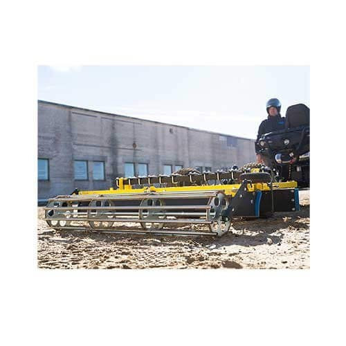 Nivelator de arena de echitatie / ingrijire Iron Baltic