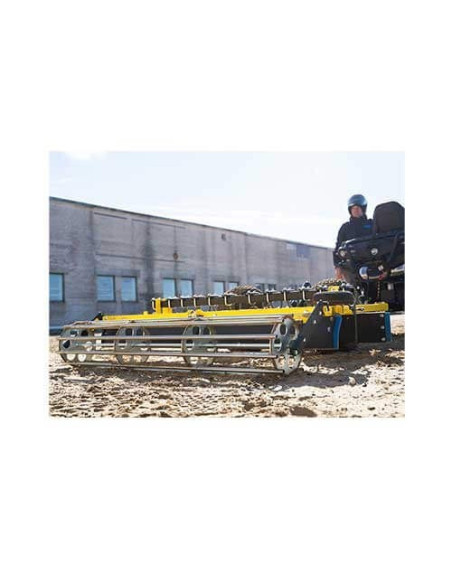 Nivelator de arena de echitatie / ingrijire Iron Baltic