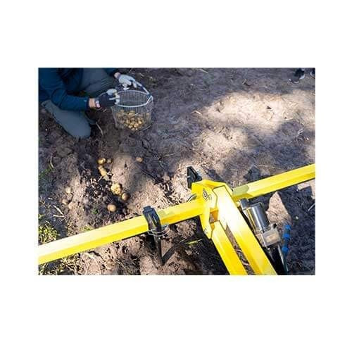Dispozitiv de recoltat cartofi / Plug pentru cartofi (Sistem de montare pe receptor) Iron Baltic
