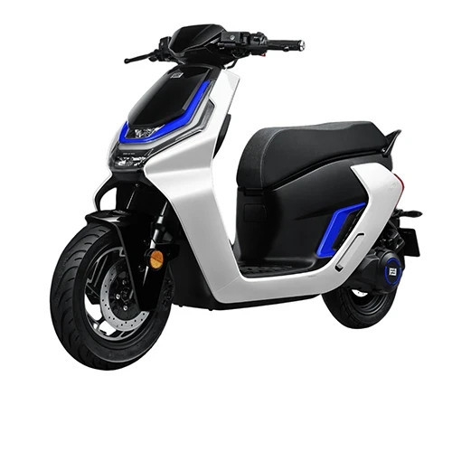 CFMOTO ZEEHO AE6+ Vibrant White L1e '24