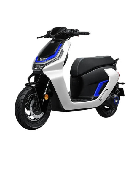CFMOTO ZEEHO AE6+ Vibrant White L3e '24