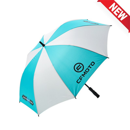 Umbrelă cu mâner lung