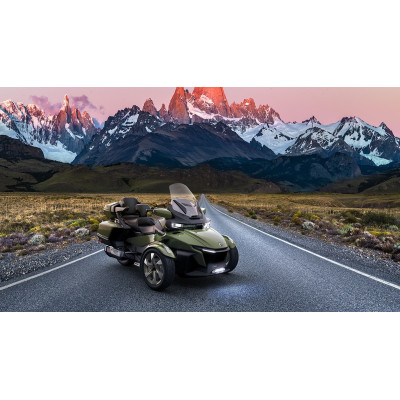 CAN-AM Spyder RT Sea-to-Sky Edition